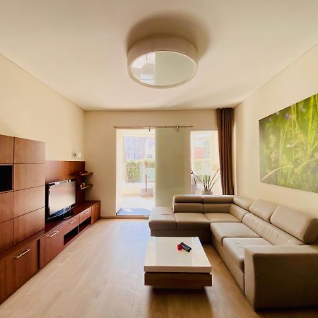 Great Flat With Terrace In Oldtown-Prime Rentals คอนัส ภายนอก รูปภาพ