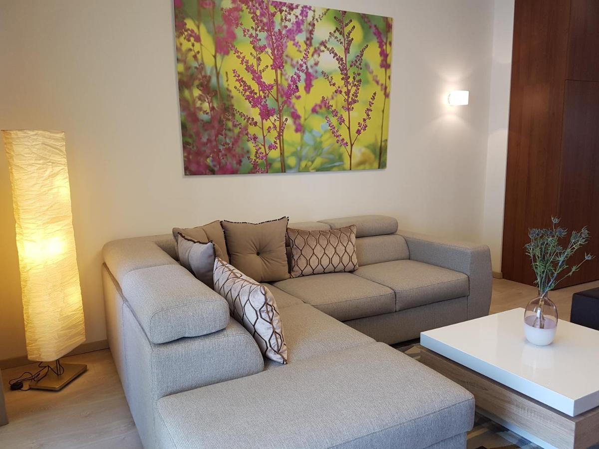 Great Flat With Terrace In Oldtown-Prime Rentals คอนัส ภายนอก รูปภาพ